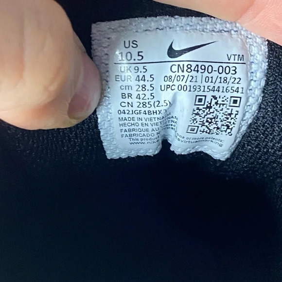 Nike air maxes - Picture 5 of 7